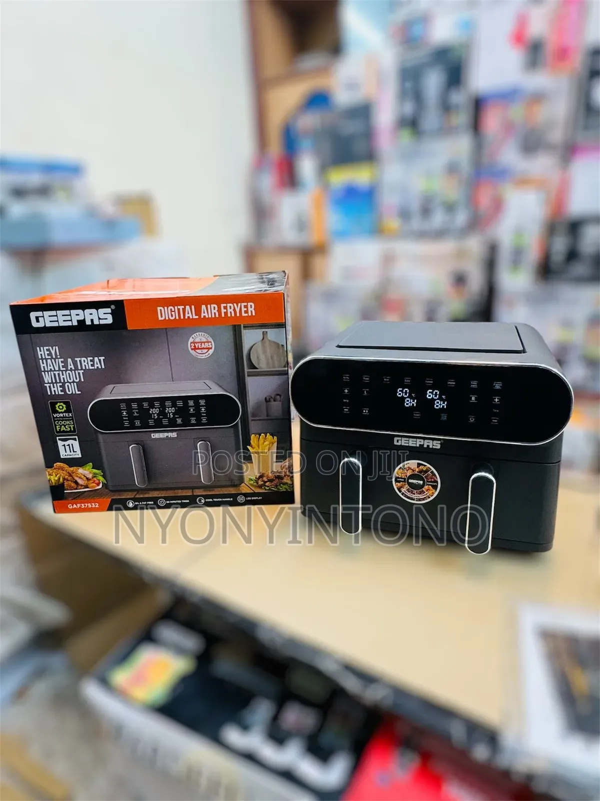 Geepas 11liters Digital Air Fryer Gaf-37532