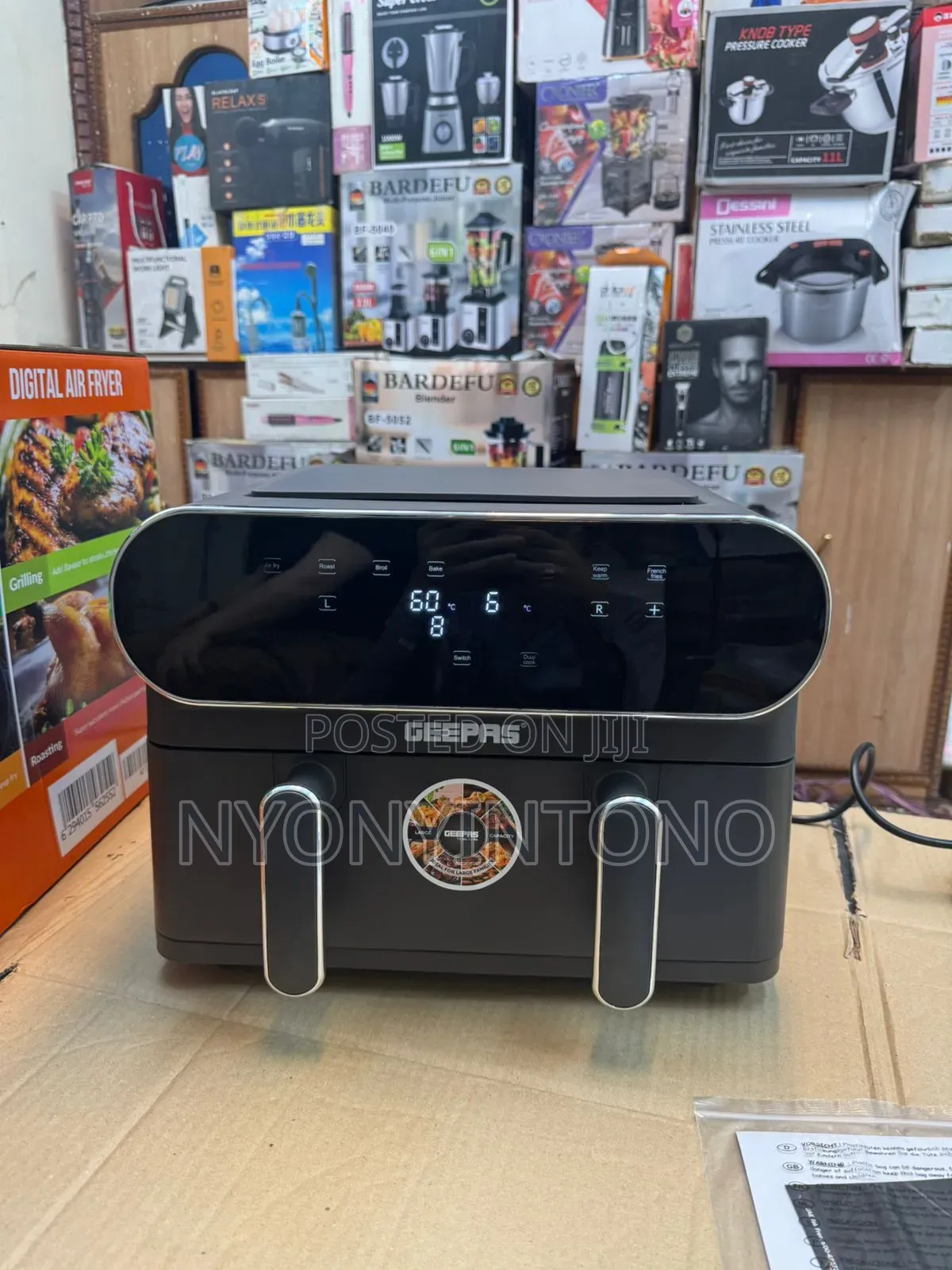 Geepas 11liters Digital Air Fryer Gaf-37532