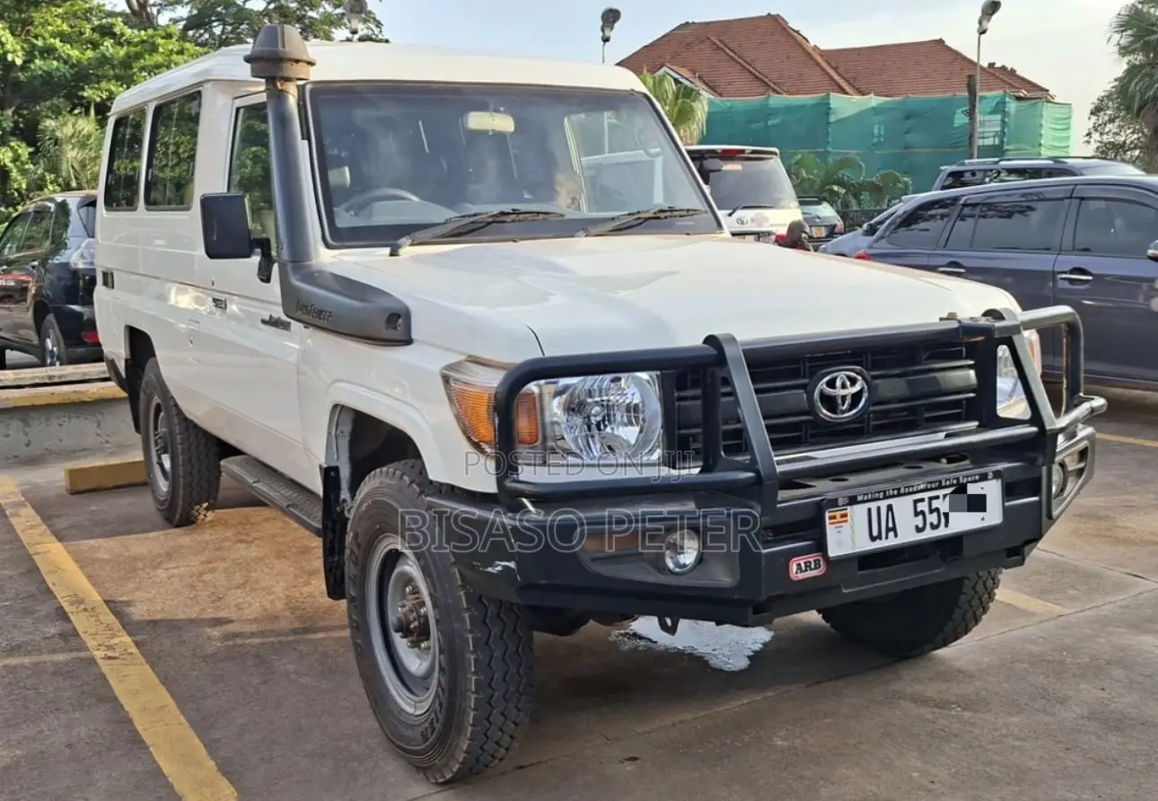 Toyota Land Cruiser Prado 2019 White