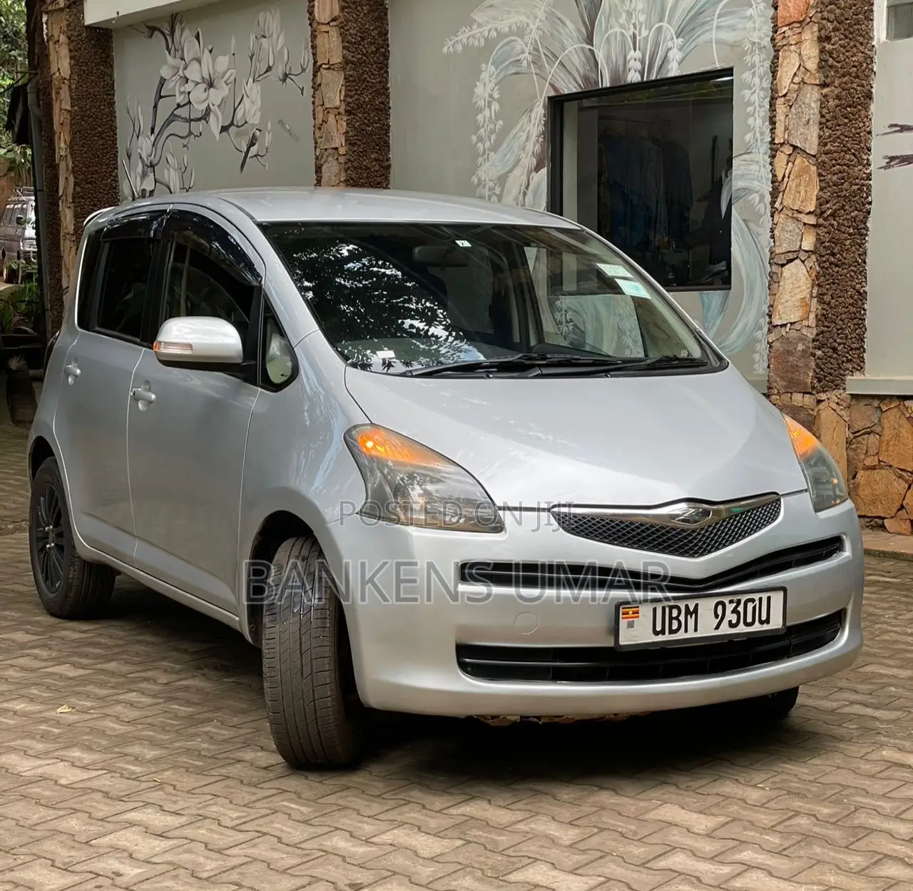 Toyota Ractis 1.5 AWD 2008 Silver