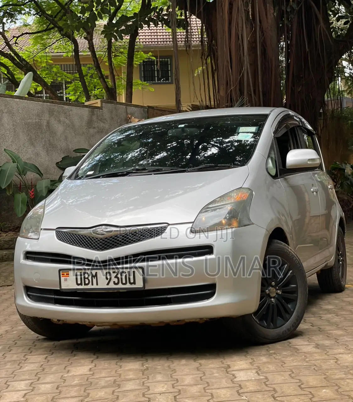 Toyota Ractis 1.5 AWD 2008 Silver