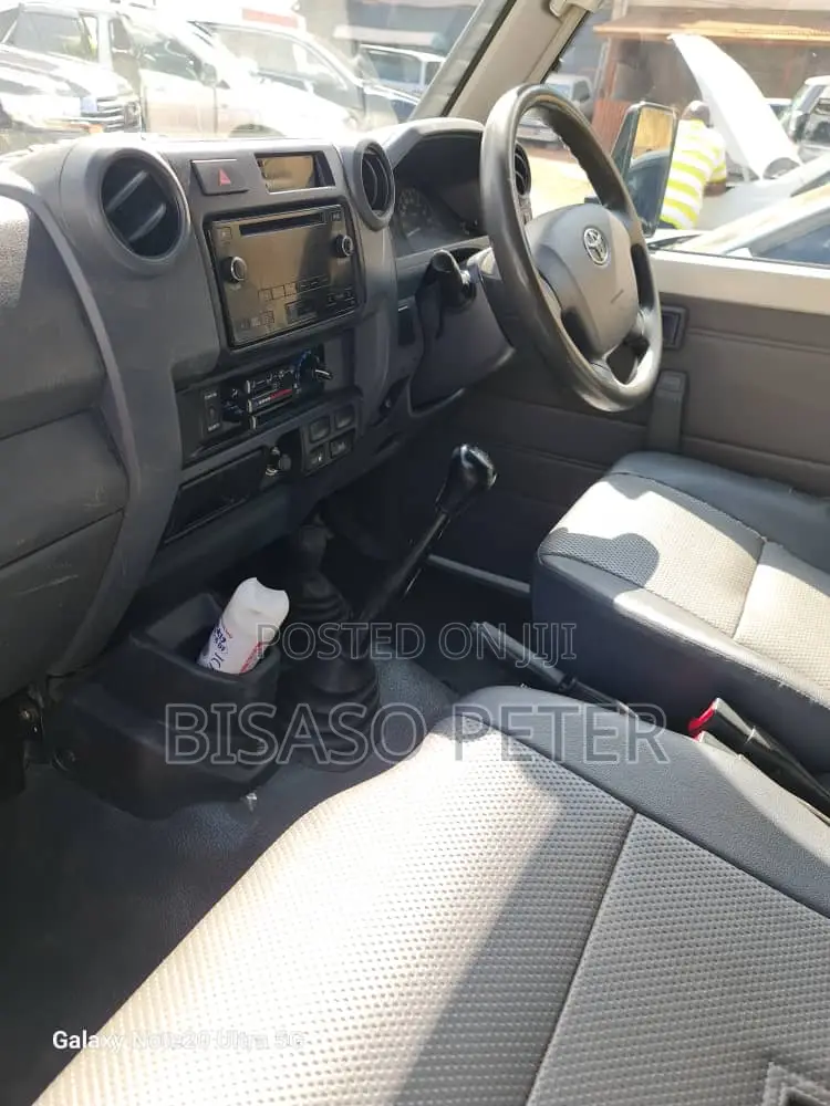 Toyota Land Cruiser Prado 2019 White