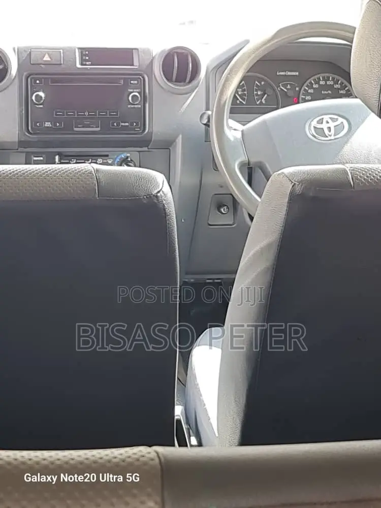 Toyota Land Cruiser Prado 2019 White