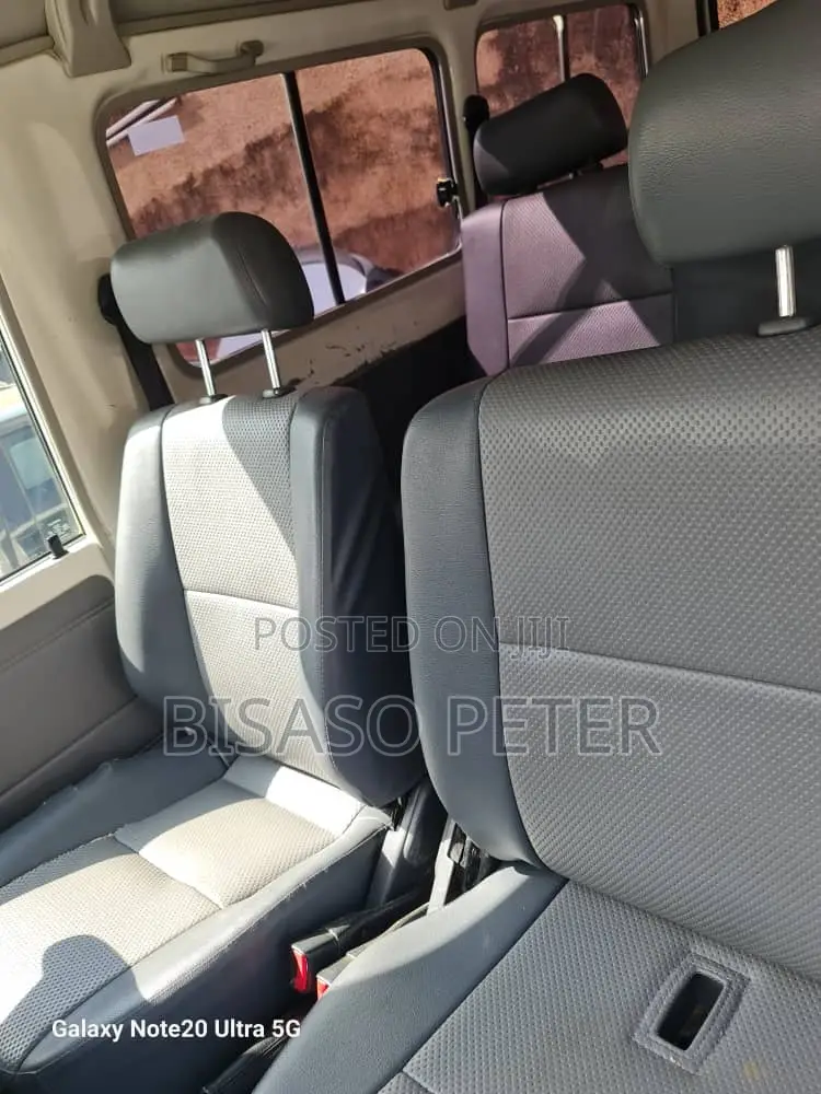 Toyota Land Cruiser Prado 2019 White