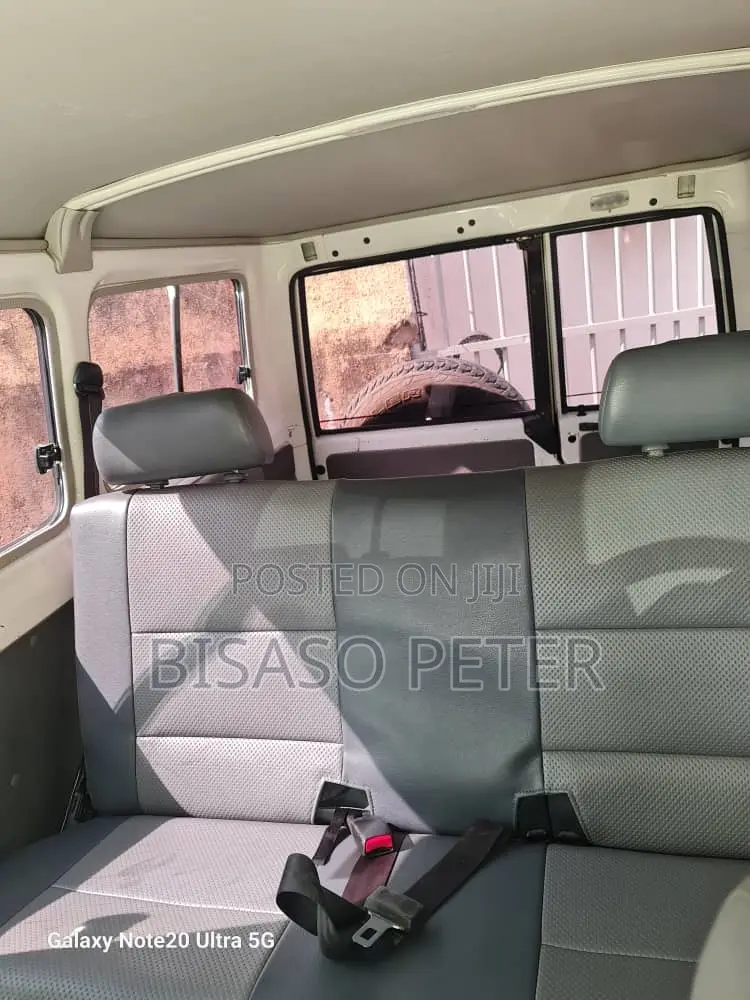 Toyota Land Cruiser Prado 2019 White