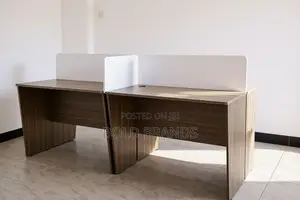 Sleek Four Seater Workstation