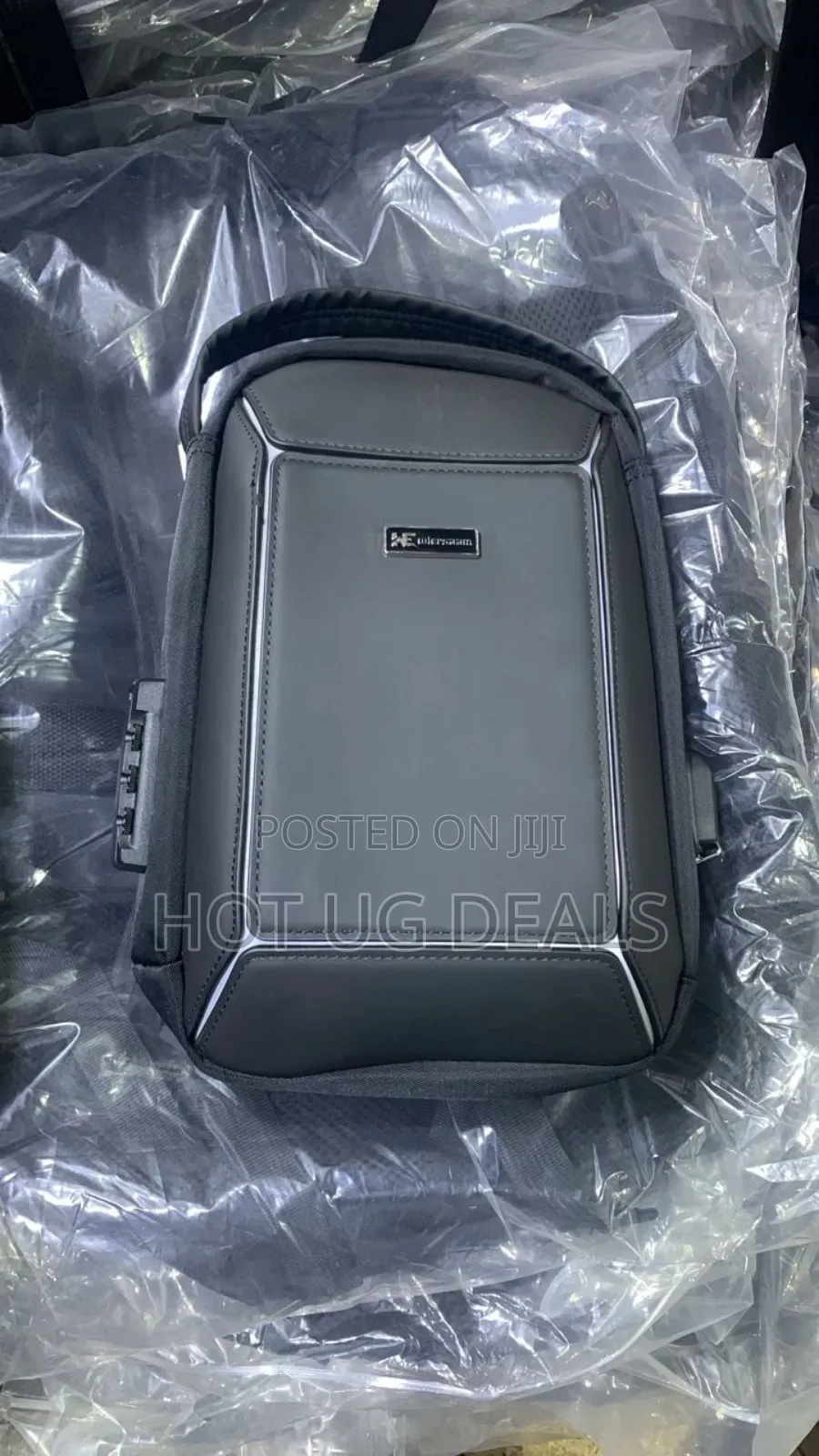 High Capacity Waterproof Anti-theft Laptop Bag With Usb Port - Black