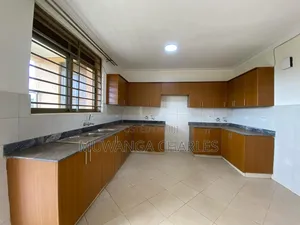 3bdrm Apartment in Fs Properties Ltd, Nakawa for rent