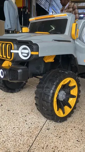 Durable Kids Electric Car Rechargeable and Has Its Remote