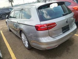 Volkswagen Passat 1.8T R-Line 4dr Sedan (1.8L 4cyl) 2017 Silver
