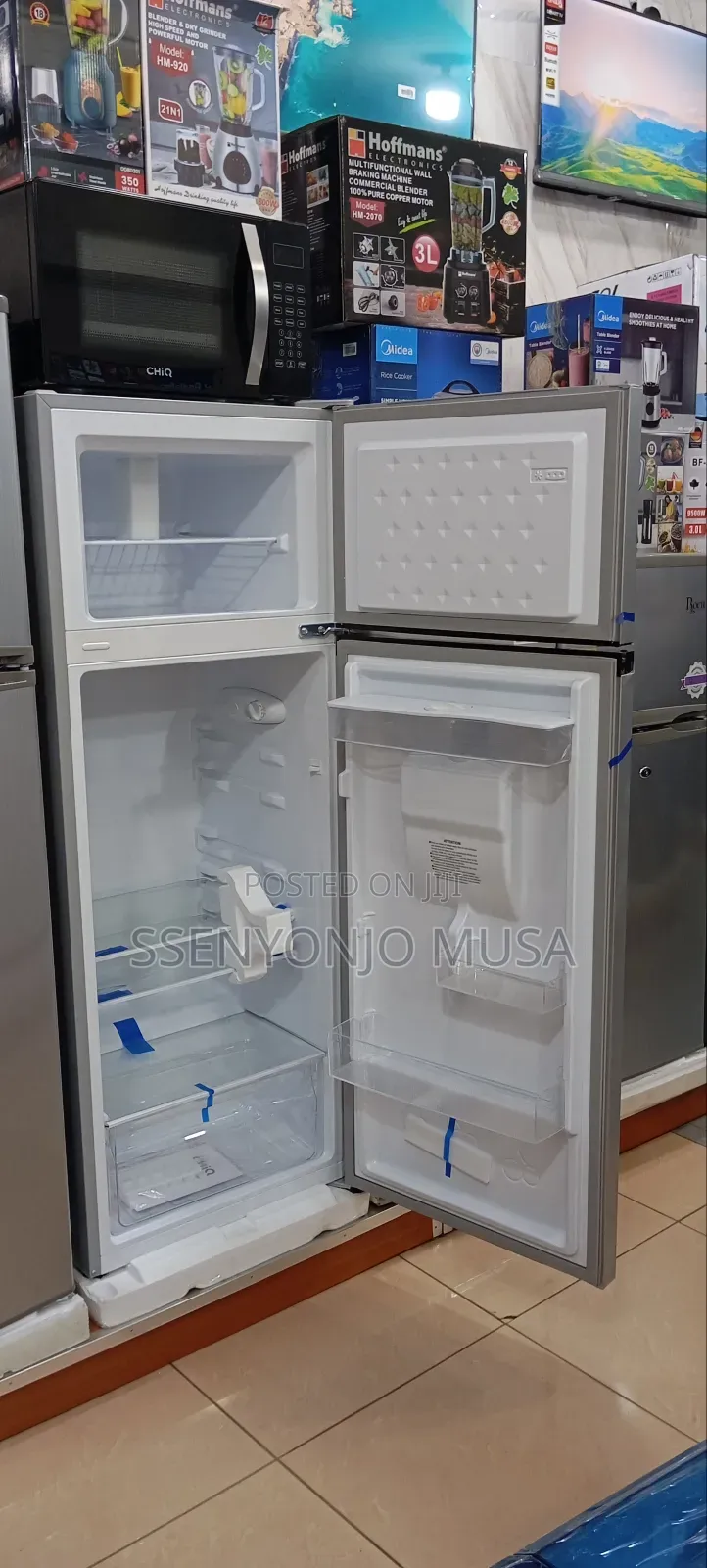 Chiq 270l Double Door Refrigerator – Silver | Water Dispenser.