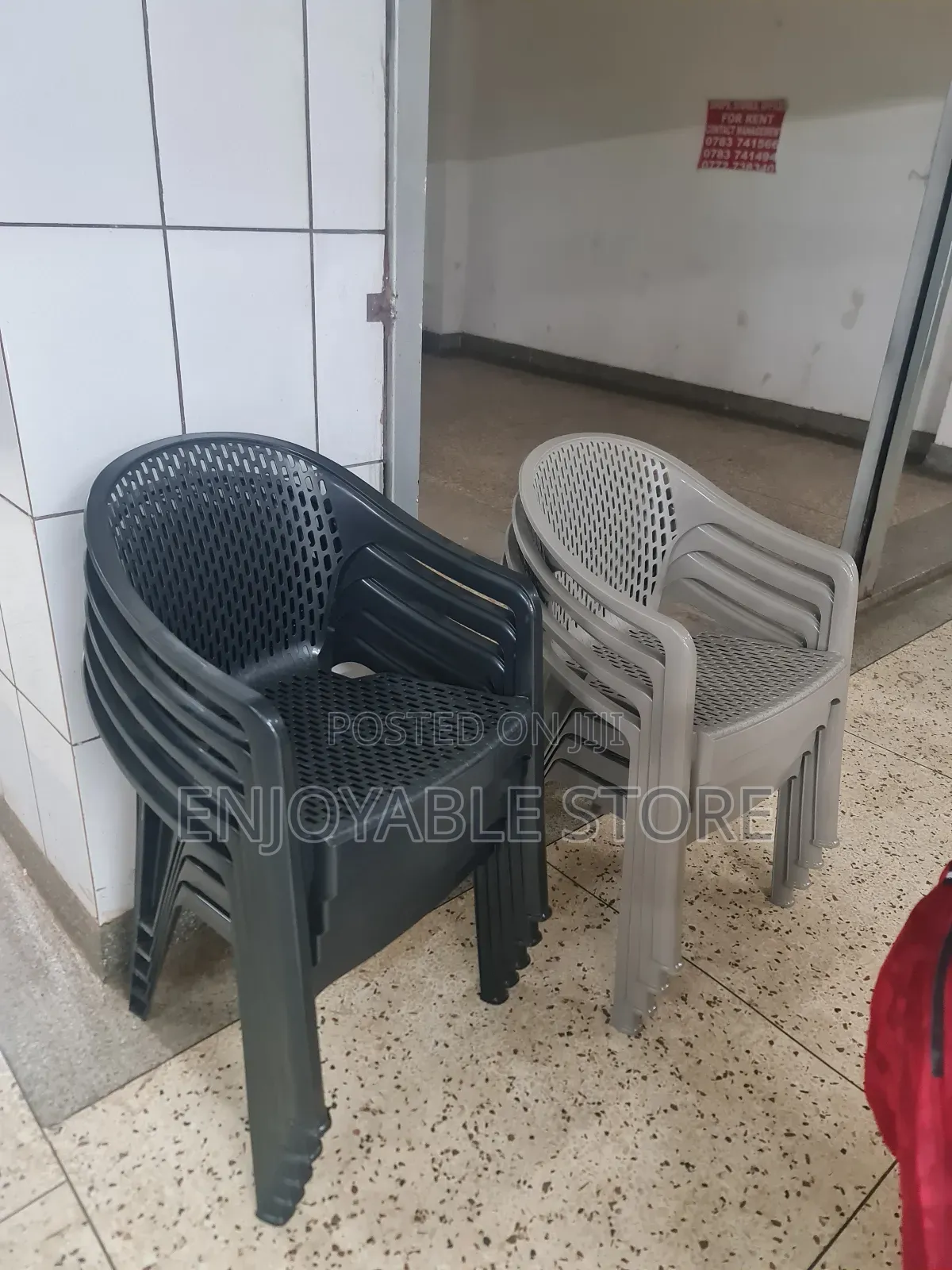 Dotted Back Plastic Chairs Plastic Chairs