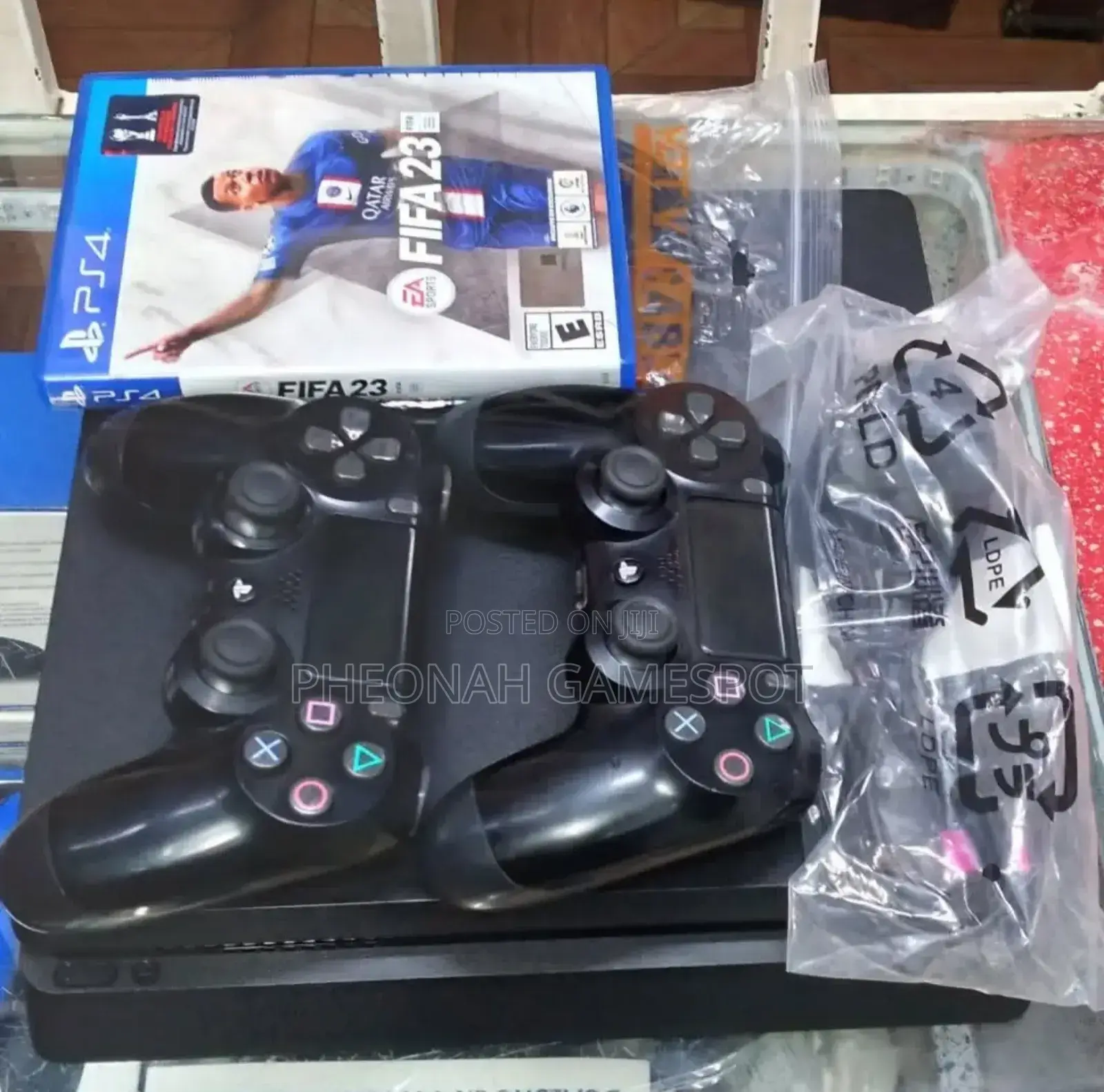 Ps4 Slim (Chipped/Jailbroken) - 14 Games + 2 Controllers! Full Set