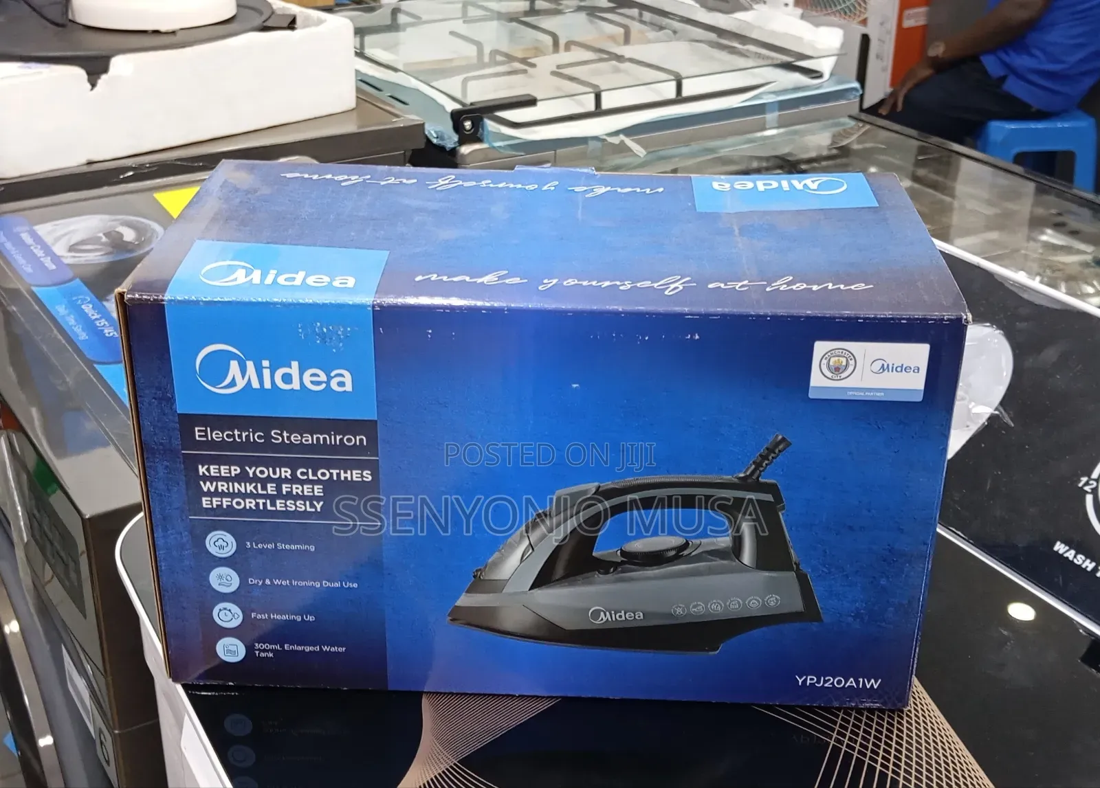 Midea Electric Steam Iron 2400w – Fast Heating, 3-Level Steaming, Dry.