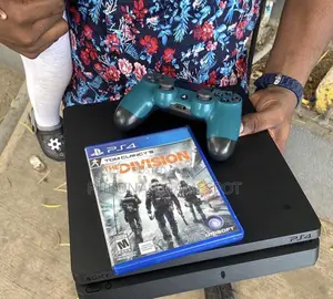 Ps4 Slim, Smooth Bundle, 2 Pads, 20 Top Games Ready.