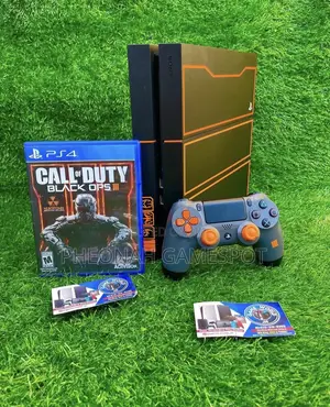 Ps4 Standard, Top Condition, 2 Pads, 12 Cool Games.