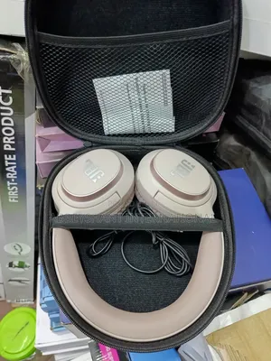 JBL Bluetooth Headphones/Wireless Over-Ear Headphones.