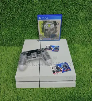 Ps4 Standard Bundle, 2 Pads, 14 Games Preinstalled.