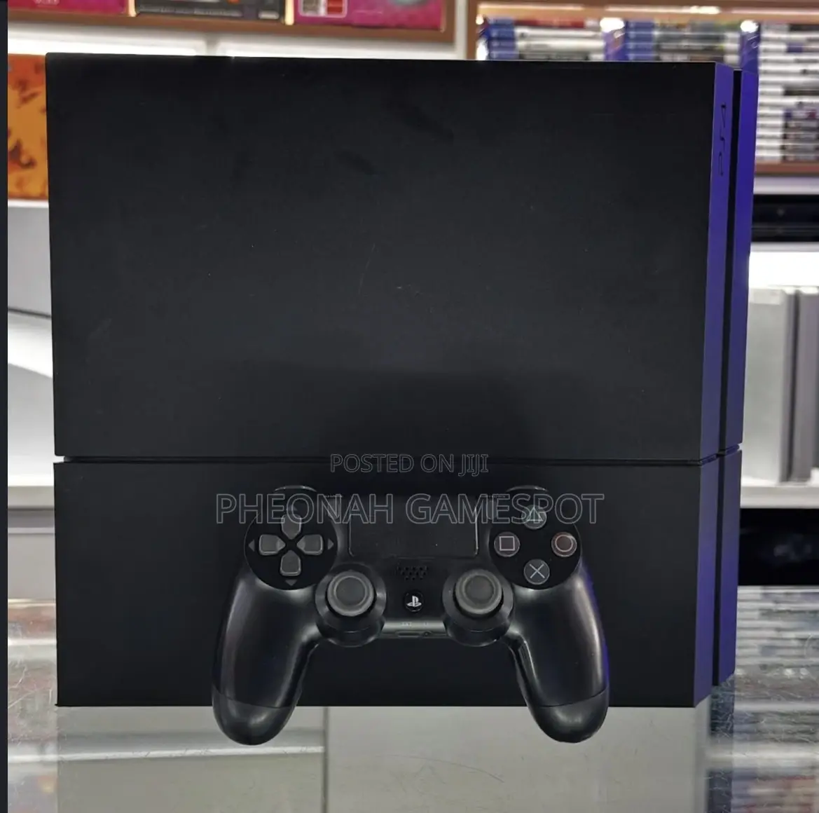 Ps4 Standard, Clean System, 2 Pads, 17 Games Ready.