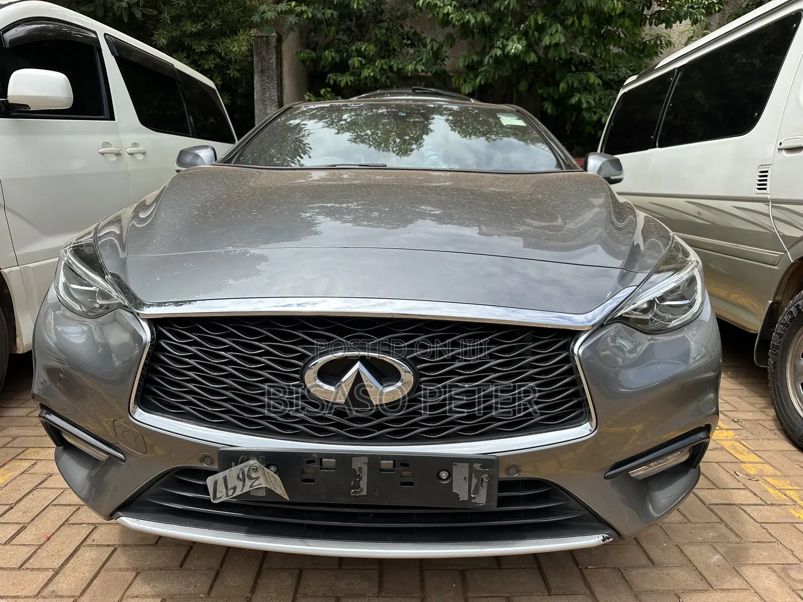 Infiniti Q30 2018 Gray