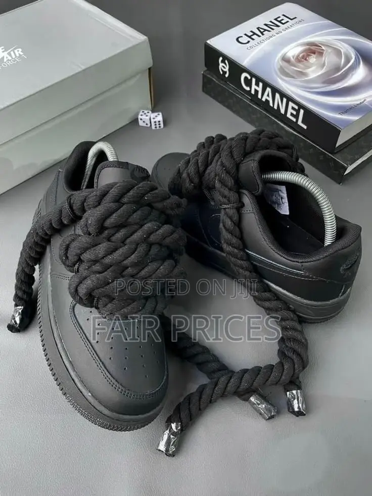 Airforce Buglaces Black Available
