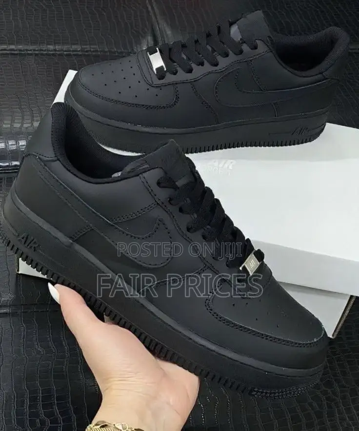 Airforce Buglaces Black Available