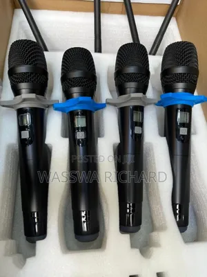 Shure Wireless Microphone 4 in 1 Receiver