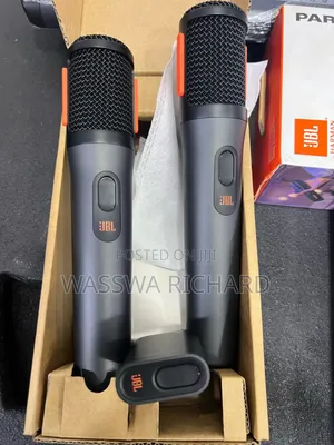 JBL Wireless Rechargeable Microphone