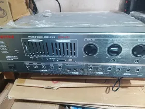Cortina Amplifier 901