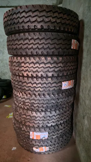 1200r20 Tube Types Tyres for Sinotruck,Fuso,Actros,Fuso and Other Cars