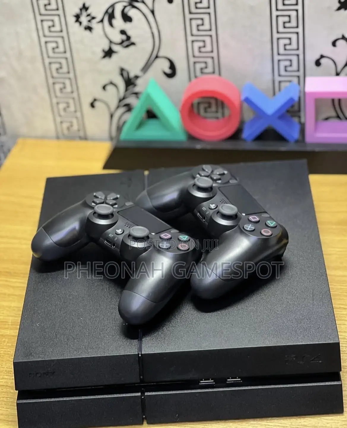 Ps4 Standard, Like New, 2 Pads, 17 Fun Games Installed.