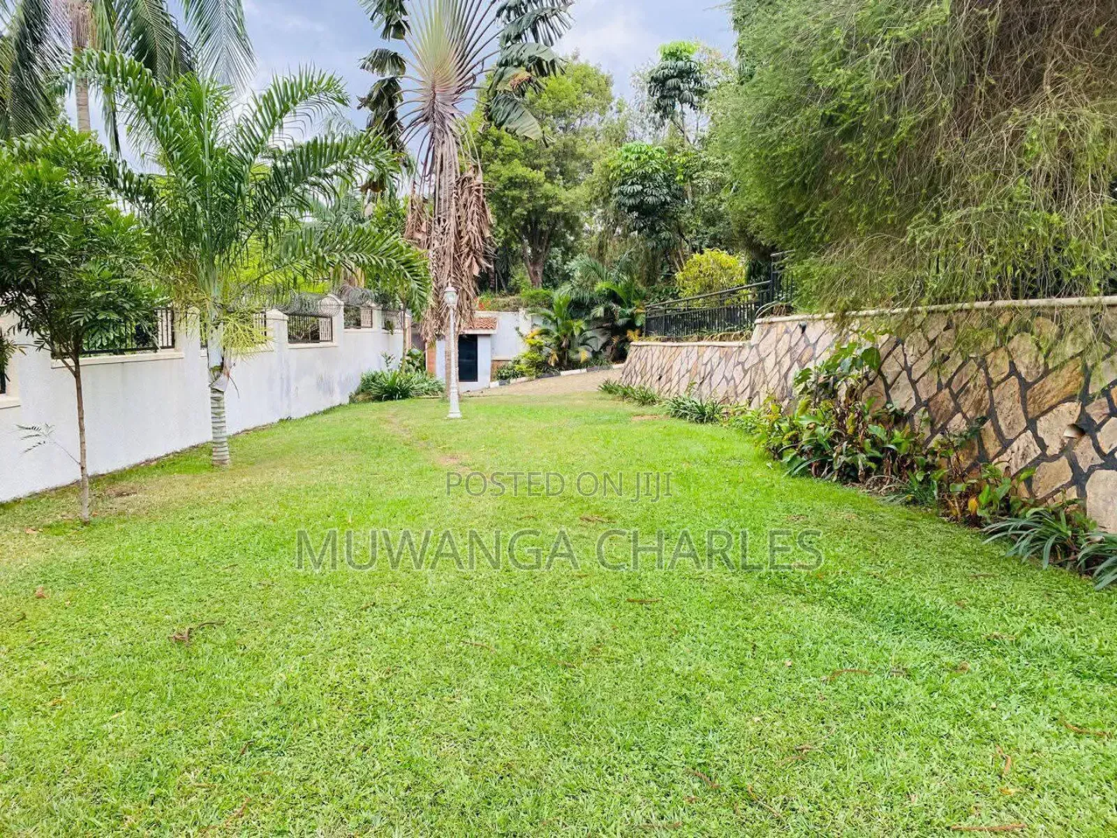 5bdrm Duplex in Fs Properties Ltd, Nakawa for rent