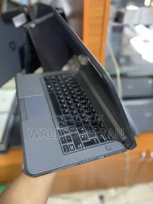 Laptop Dell Latitude 3350 8GB Intel Core I5 HDD 500GB
