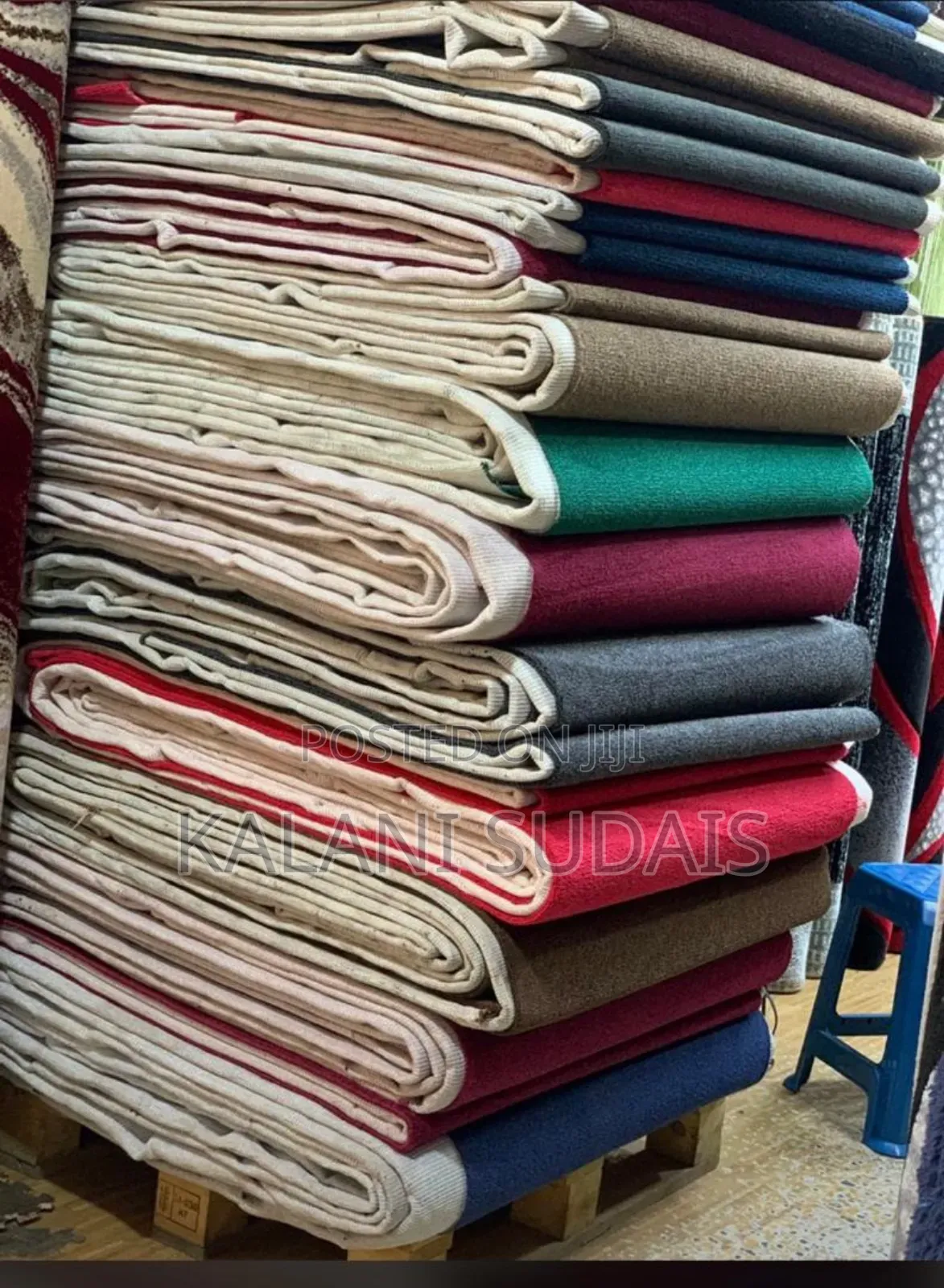 Woolen Capet