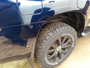 Toyota Land Cruiser 2020 Blue