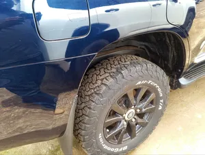 Toyota Land Cruiser 2020 Blue