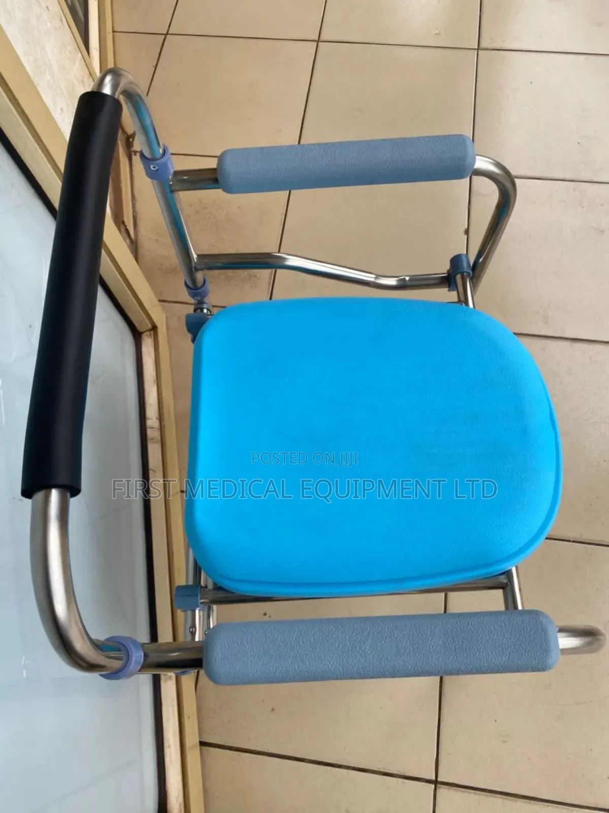 Bathroom Commode Chair