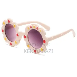 Flower-Shaped Kids' Sunglasses.