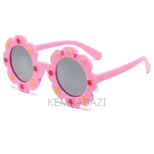 Flower-Shaped Kids' Sunglasses.