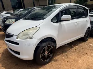 Toyota Ractis 2009 White