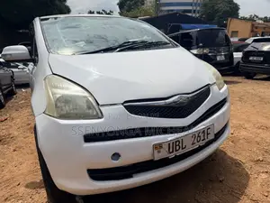 Toyota Ractis 2009 White