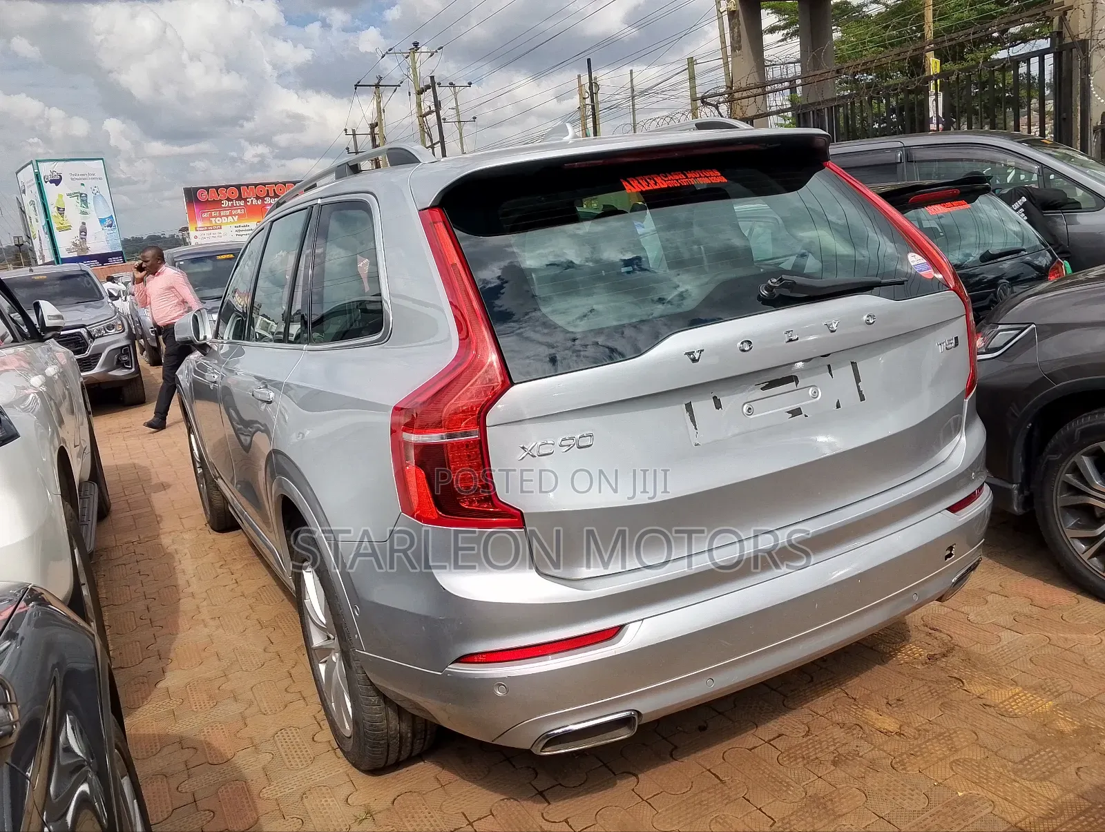 Volvo XC90 T5 Momentum FWD (2.0L 4cyl 8A) 2017 Silver