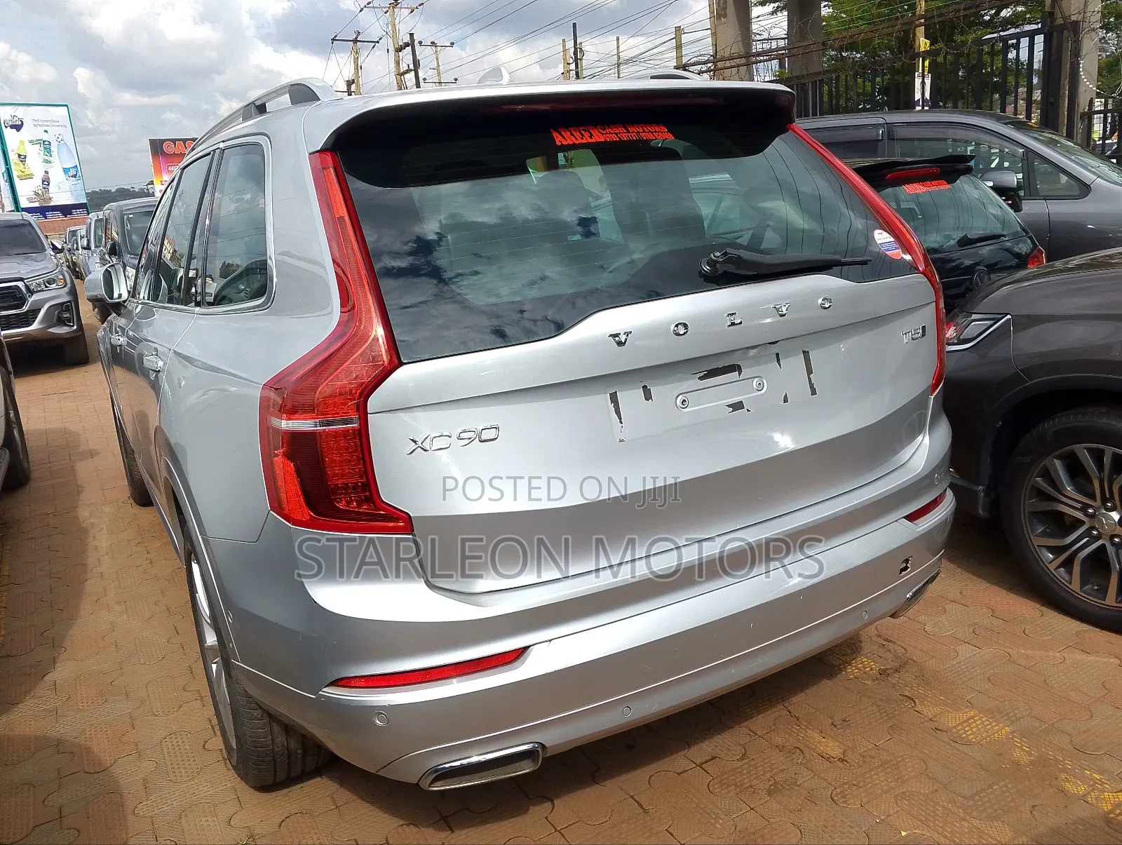 Volvo XC90 T5 Momentum FWD (2.0L 4cyl 8A) 2017 Silver
