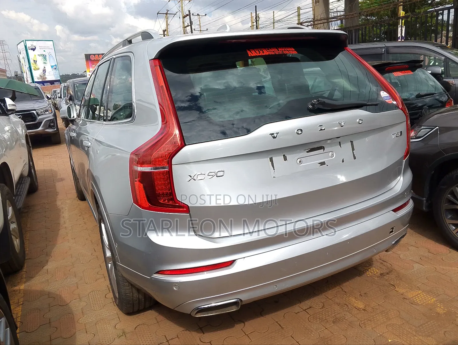 Volvo XC90 T5 Momentum FWD (2.0L 4cyl 8A) 2017 Silver
