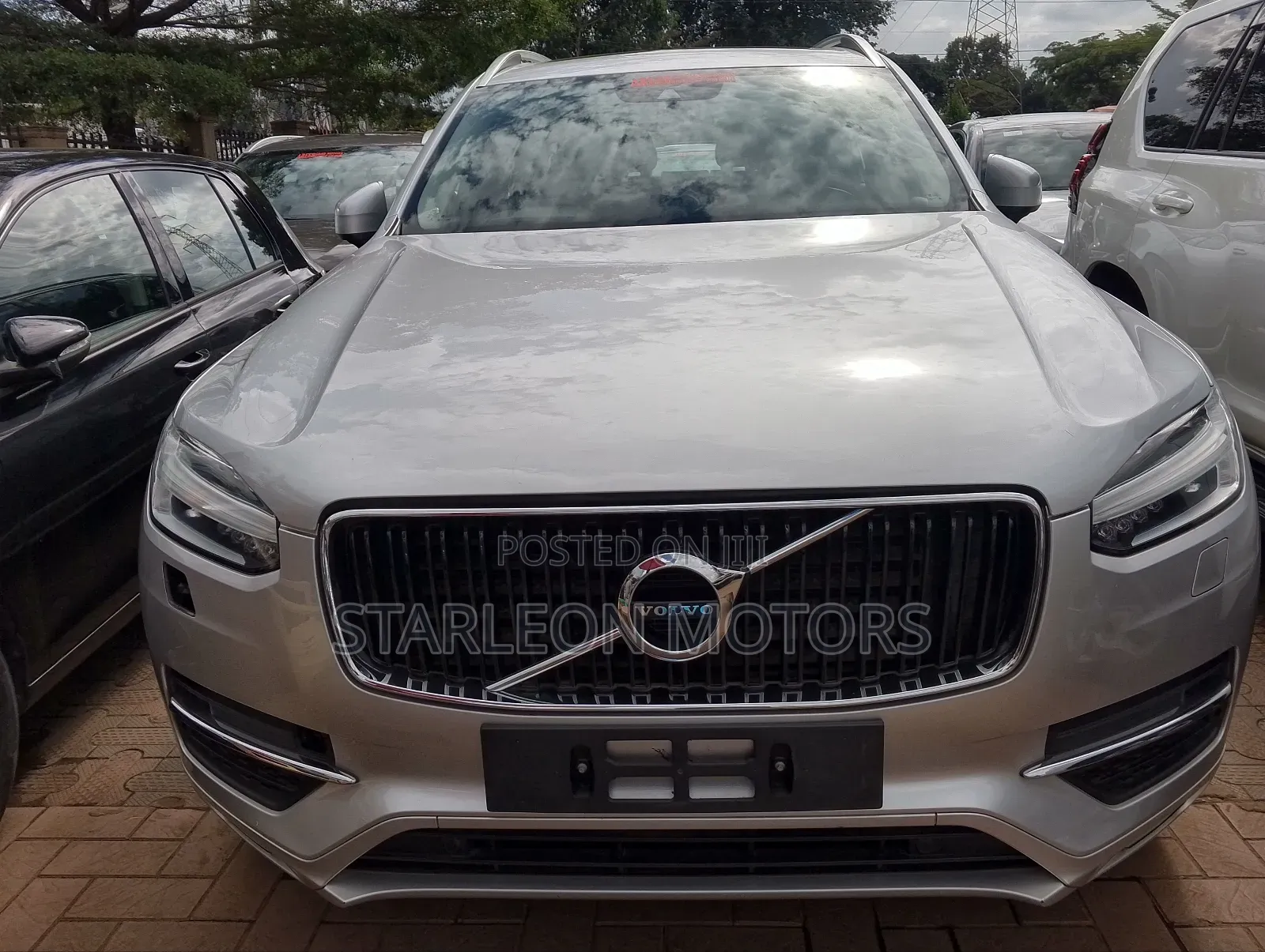 Volvo XC90 T5 Momentum FWD (2.0L 4cyl 8A) 2017 Silver