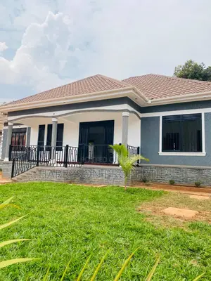 4bdrm House in Kajjansi, Central Division for sale