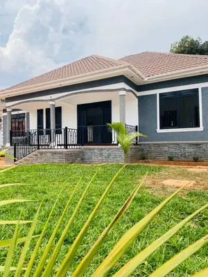 4bdrm House in Kajjansi, Central Division for sale