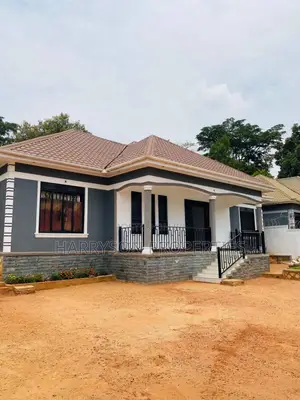 4bdrm House in Kajjansi, Central Division for sale