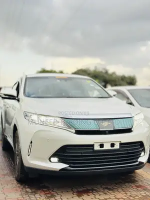 Toyota Harrier 2.0 2017 White