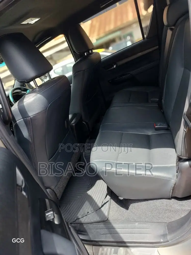 Toyota Hilux Revo Double Cab Deisel 2.4 AWD 2022 Brown